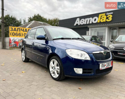 Синій Шкода Фабія, об'ємом двигуна 1.4 л та пробігом 147 тис. км за 6200 $, фото 1 на Automoto.ua