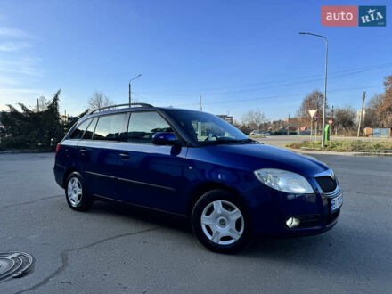 Синий Шкода Фабия, объемом двигателя 1.39 л и пробегом 291 тыс. км за 4700 $, фото 1 на Automoto.ua