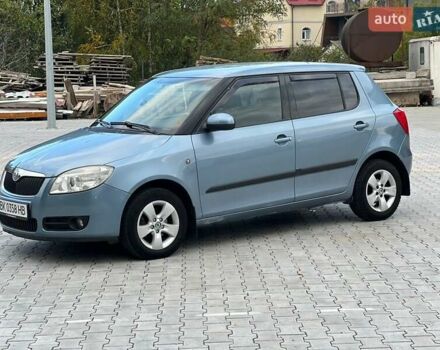 Синій Шкода Фабія, об'ємом двигуна 1.39 л та пробігом 175 тис. км за 3900 $, фото 1 на Automoto.ua