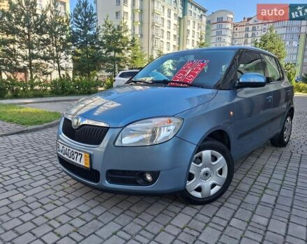 Синий Шкода Фабия, объемом двигателя 1.4 л и пробегом 176 тыс. км за 5350 $, фото 1 на Automoto.ua