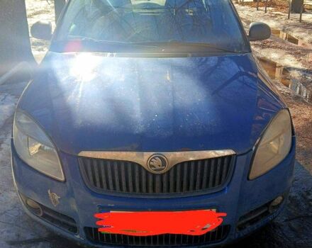 Синий Шкода Фабия, объемом двигателя 1.4 л и пробегом 331 тыс. км за 2300 $, фото 1 на Automoto.ua