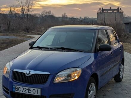 Шкода Фабия 2009 в Ровно на Automoto.ua Синий Шкода Фабия, объемом двигателя 1.4 л и пробегом 242 тыс. км за 4100 $, фото 1 на Automoto.ua
