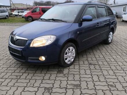 Синий Шкода Фабия, объемом двигателя 1.6 л и пробегом 181 тыс. км за 5500 $, фото 1 на Automoto.ua