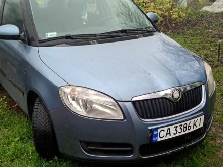 Синий Шкода Фабия, объемом двигателя 1.2 л и пробегом 197 тыс. км за 5500 $, фото 1 на Automoto.ua
