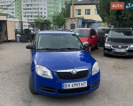 Синий Шкода Фабия, объемом двигателя 1.2 л и пробегом 250 тыс. км за 4100 $, фото 1 на Automoto.ua