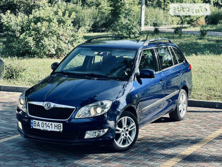 Шкода Фабія 2010 у Кропивницькому (Кіровограді) на Automoto.ua Синій Шкода Фабія, об'ємом двигуна 1.2 л та пробігом 177 тис. км за 6999 $, фото 1 на Automoto.ua