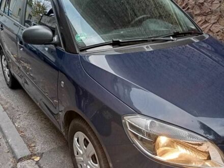 Шкода Фабия 2010 в Виннице на Automoto.ua Синий Шкода Фабия, объемом двигателя 1.2 л и пробегом 204 тыс. км за 4600 $, фото 1 на Automoto.ua