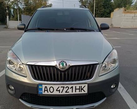 Синий Шкода Фабия, объемом двигателя 1.2 л и пробегом 203 тыс. км за 7300 $, фото 1 на Automoto.ua