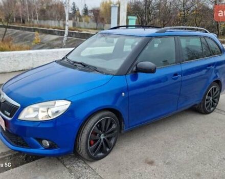 Синий Шкода Фабия, объемом двигателя 1.4 л и пробегом 222 тыс. км за 8100 $, фото 1 на Automoto.ua