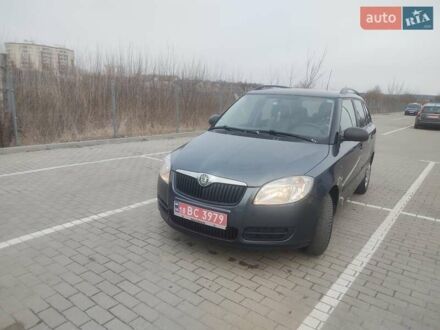 Шкода Фабія 2010 у Дубно на Automoto.ua Синій Шкода Фабія, об'ємом двигуна 1.39 л та пробігом 183 тис. км за 5550 $, фото 1 на Automoto.ua