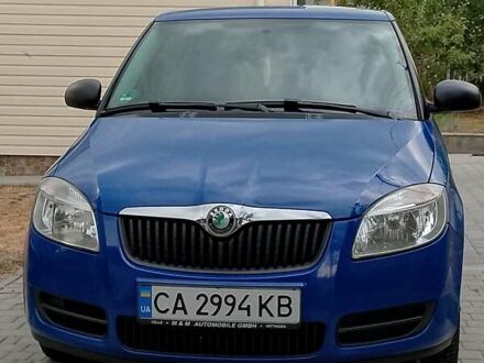 Шкода Фабия 2010 в Шполе на Automoto.ua Синий Шкода Фабия, объемом двигателя 1.2 л и пробегом 178 тыс. км за 4800 $, фото 1 на Automoto.ua