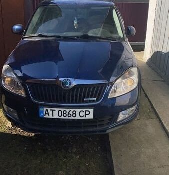 Синий Шкода Фабия, объемом двигателя 1.2 л и пробегом 194 тыс. км за 4500 $, фото 1 на Automoto.ua