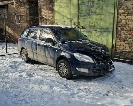 Синій Шкода Фабія, об'ємом двигуна 1.4 л та пробігом 200 тис. км за 2600 $, фото 1 на Automoto.ua