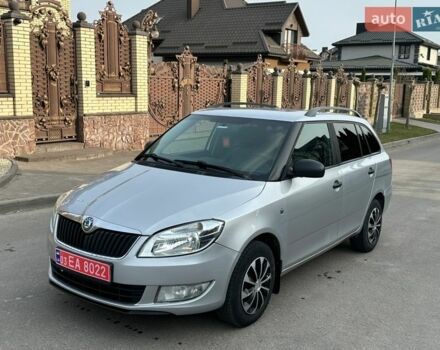 Синий Шкода Фабия, объемом двигателя 1.6 л и пробегом 255 тыс. км за 5300 $, фото 1 на Automoto.ua