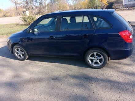 Шкода Фабия 2013 в Изюме на Automoto.ua Синий Шкода Фабия, объемом двигателя 1.2 л и пробегом 200 тыс. км за 5500 $, фото 1 на Automoto.ua