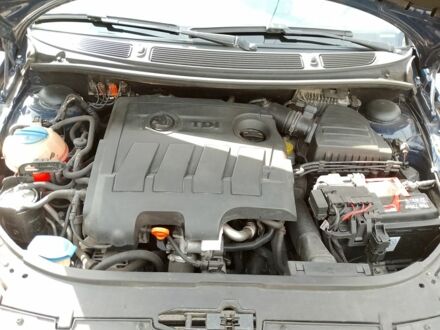 Синий Шкода Фабия, объемом двигателя 0 л и пробегом 207 тыс. км за 5500 $, фото 1 на Automoto.ua