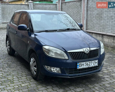 Синий Шкода Фабия, объемом двигателя 1.39 л и пробегом 262 тыс. км за 4299 $, фото 1 на Automoto.ua