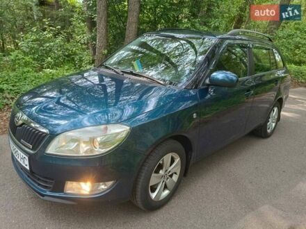 Синий Шкода Фабия, объемом двигателя 1.2 л и пробегом 255 тыс. км за 6300 $, фото 1 на Automoto.ua