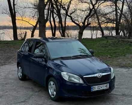 Синий Шкода Фабия, объемом двигателя 1.2 л и пробегом 299 тыс. км за 4500 $, фото 1 на Automoto.ua