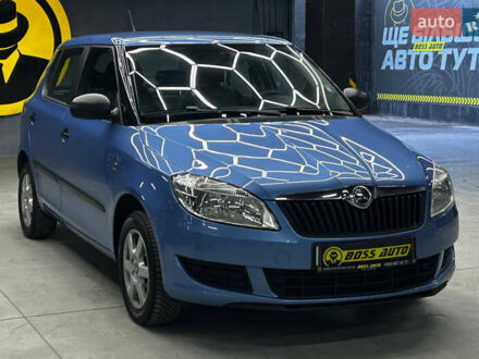 Синий Шкода Фабия, объемом двигателя 1.2 л и пробегом 138 тыс. км за 7000 $, фото 1 на Automoto.ua
