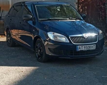Синий Шкода Фабия, объемом двигателя 1.39 л и пробегом 236 тыс. км за 6000 $, фото 1 на Automoto.ua