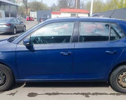Синий Шкода Фабия, объемом двигателя 1.2 л и пробегом 194 тыс. км за 6800 $, фото 1 на Automoto.ua