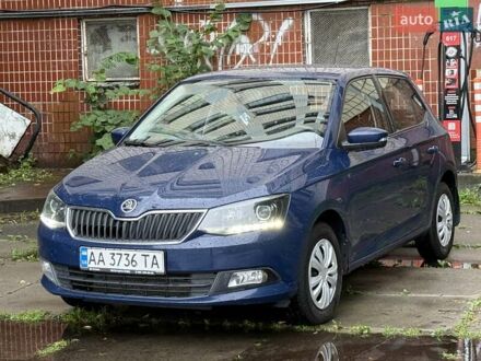 Синий Шкода Фабия, объемом двигателя 1 л и пробегом 143 тыс. км за 7500 $, фото 1 на Automoto.ua