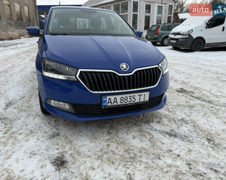 Синий Шкода Фабия, объемом двигателя 1 л и пробегом 143 тыс. км за 7700 $, фото 1 на Automoto.ua