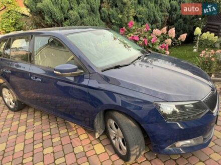 Синий Шкода Фабия, объемом двигателя 1 л и пробегом 123 тыс. км за 7600 $, фото 1 на Automoto.ua