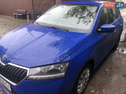 Синий Шкода Фабия, объемом двигателя 1 л и пробегом 65 тыс. км за 8750 $, фото 1 на Automoto.ua