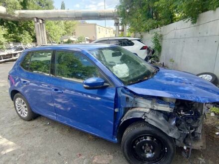 Синий Шкода Фабия, объемом двигателя 0 л и пробегом 61 тыс. км за 4200 $, фото 1 на Automoto.ua