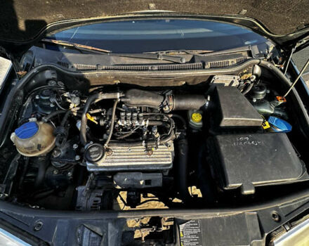 Зеленый Шкода Фабия, объемом двигателя 1.4 л и пробегом 262 тыс. км за 2350 $, фото 16 на Automoto.ua