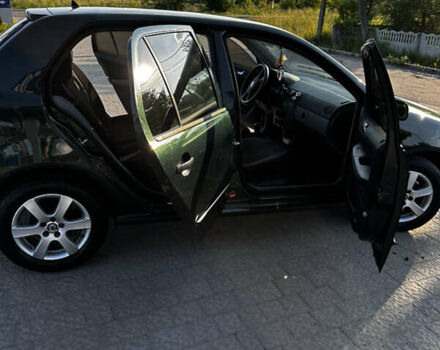 Зеленый Шкода Фабия, объемом двигателя 1.4 л и пробегом 262 тыс. км за 2350 $, фото 23 на Automoto.ua