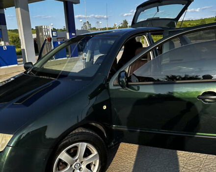 Зеленый Шкода Фабия, объемом двигателя 1.4 л и пробегом 262 тыс. км за 2350 $, фото 26 на Automoto.ua