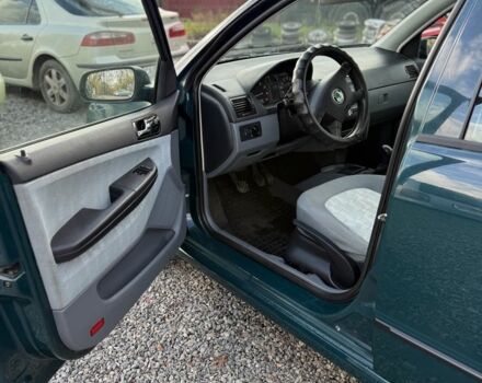 Зеленый Шкода Фабия, объемом двигателя 1.4 л и пробегом 300 тыс. км за 3000 $, фото 17 на Automoto.ua