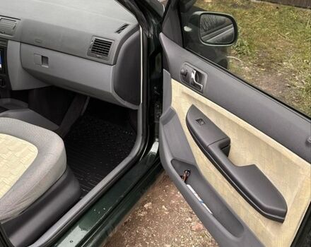 Зеленый Шкода Фабия, объемом двигателя 1.9 л и пробегом 287 тыс. км за 2000 $, фото 8 на Automoto.ua