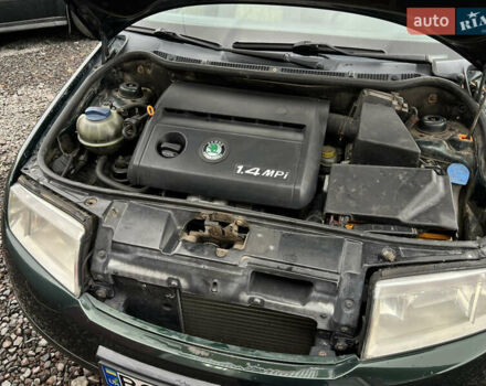 Зеленый Шкода Фабия, объемом двигателя 1.4 л и пробегом 298 тыс. км за 2950 $, фото 22 на Automoto.ua