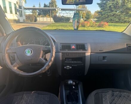 Зеленый Шкода Фабия, объемом двигателя 1.9 л и пробегом 252 тыс. км за 3400 $, фото 3 на Automoto.ua