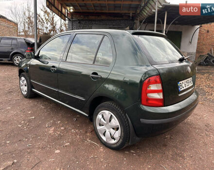 Зеленый Шкода Фабия, объемом двигателя 1.4 л и пробегом 297 тыс. км за 2650 $, фото 3 на Automoto.ua