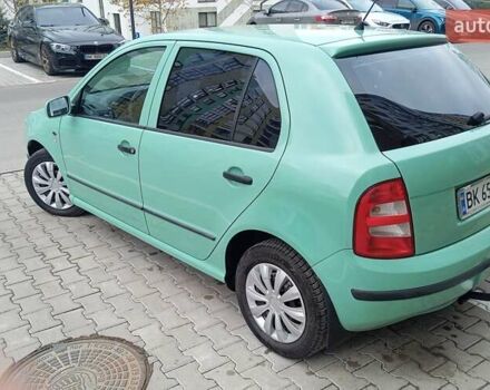 Зеленый Шкода Фабия, объемом двигателя 1.4 л и пробегом 284 тыс. км за 3150 $, фото 2 на Automoto.ua