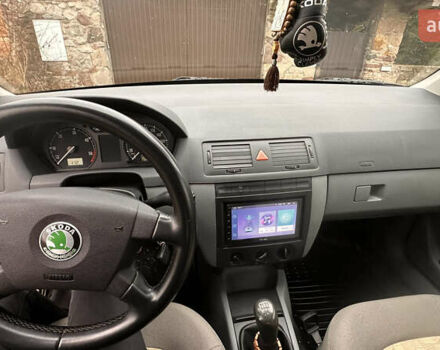 Зеленый Шкода Фабия, объемом двигателя 1.9 л и пробегом 287 тыс. км за 2000 $, фото 13 на Automoto.ua