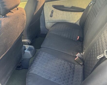 Зеленый Шкода Фабия, объемом двигателя 1.9 л и пробегом 252 тыс. км за 3400 $, фото 4 на Automoto.ua