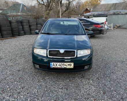 Зеленый Шкода Фабия, объемом двигателя 1.4 л и пробегом 300 тыс. км за 3000 $, фото 2 на Automoto.ua