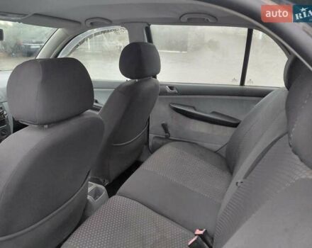 Зеленый Шкода Фабия, объемом двигателя 1.4 л и пробегом 250 тыс. км за 2450 $, фото 12 на Automoto.ua