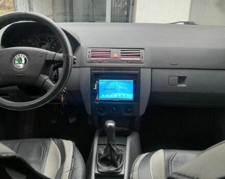 Зелений Шкода Фабія, об'ємом двигуна 1.4 л та пробігом 1 тис. км за 2200 $, фото 3 на Automoto.ua