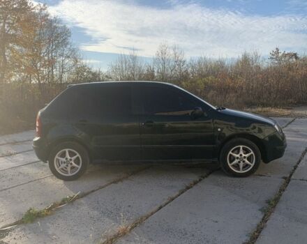 Зеленый Шкода Фабия, объемом двигателя 1.4 л и пробегом 469 тыс. км за 3550 $, фото 1 на Automoto.ua