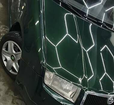 Зелений Шкода Фабія, об'ємом двигуна 1.4 л та пробігом 196 тис. км за 2800 $, фото 6 на Automoto.ua