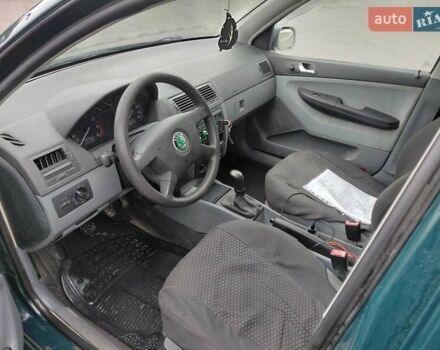 Зеленый Шкода Фабия, объемом двигателя 1.4 л и пробегом 250 тыс. км за 2450 $, фото 10 на Automoto.ua