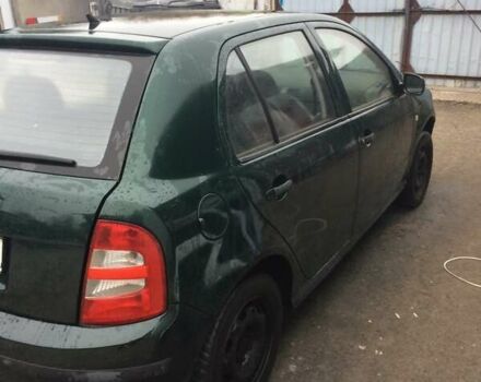Зелений Шкода Фабія, об'ємом двигуна 1.39 л та пробігом 250 тис. км за 2200 $, фото 3 на Automoto.ua