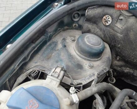 Зеленый Шкода Фабия, объемом двигателя 1.4 л и пробегом 250 тыс. км за 2450 $, фото 18 на Automoto.ua